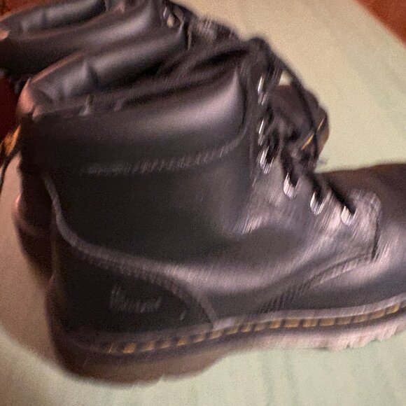 Dr. Docs Martens Cartor Black Leather 6 Eye Boots US Mens 9 Womens 10 main image 3